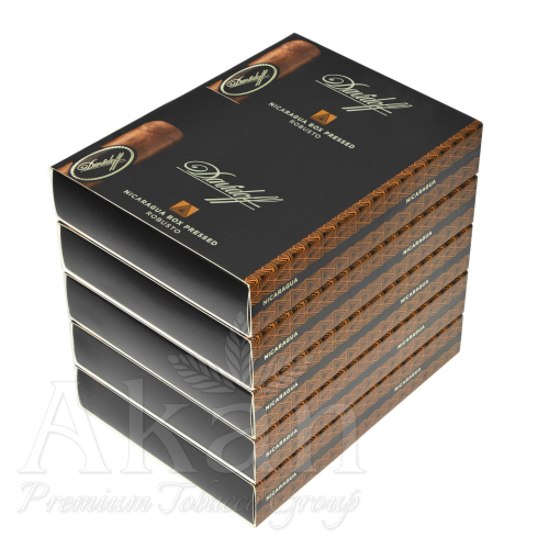 Cygara Davidoff Nicaragua Robusto Box Pressed (20 cygar)
